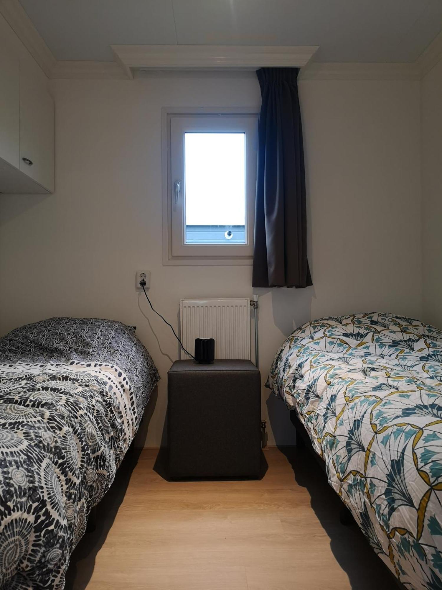 Gezellig Chalet Met Eigen Parkeerplaats, Park In Aanbouw, Geen Wi Fi Vila Molenschot Exterior foto